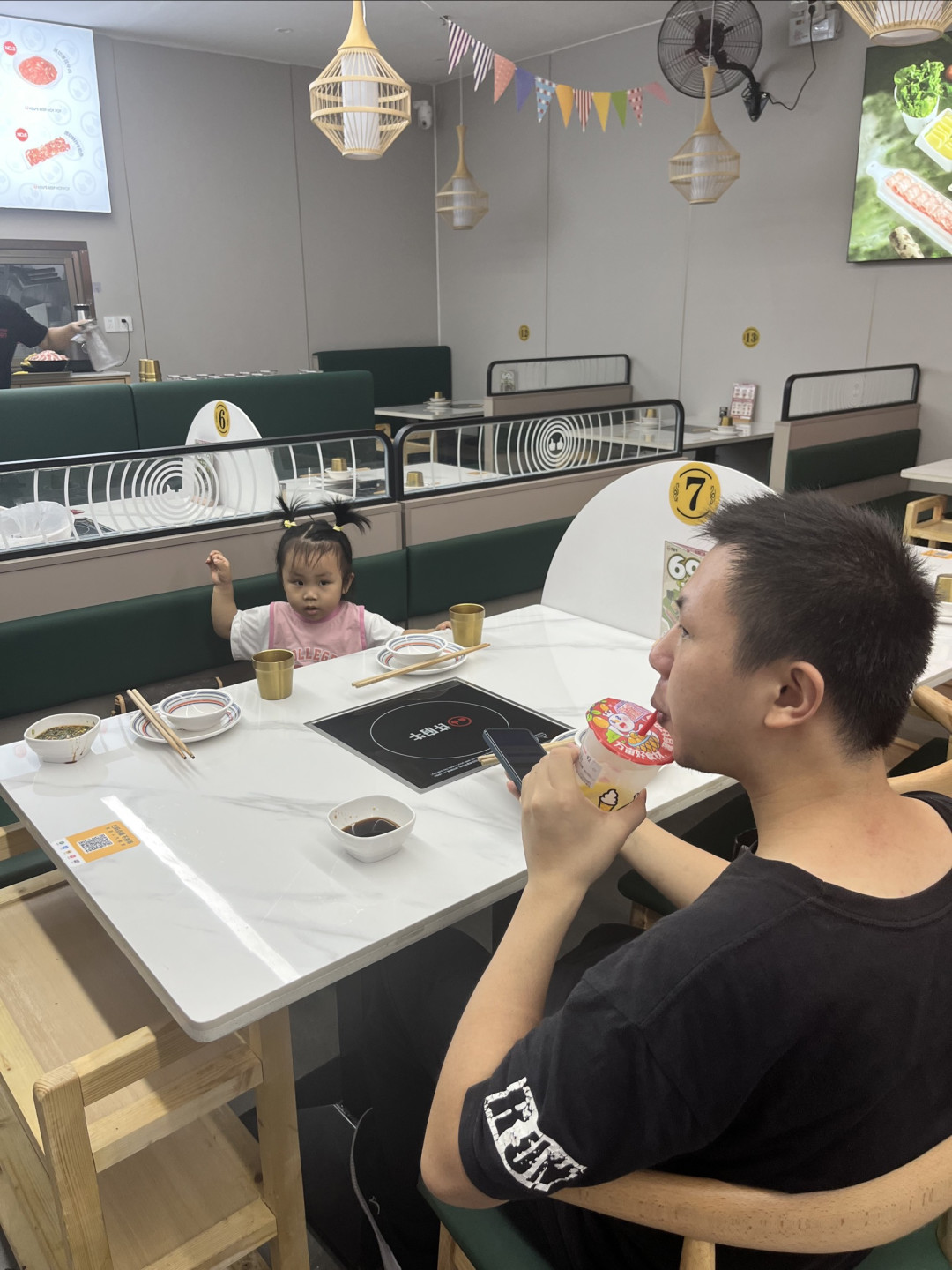不到50块,就可以让一家三口吃一顿火锅