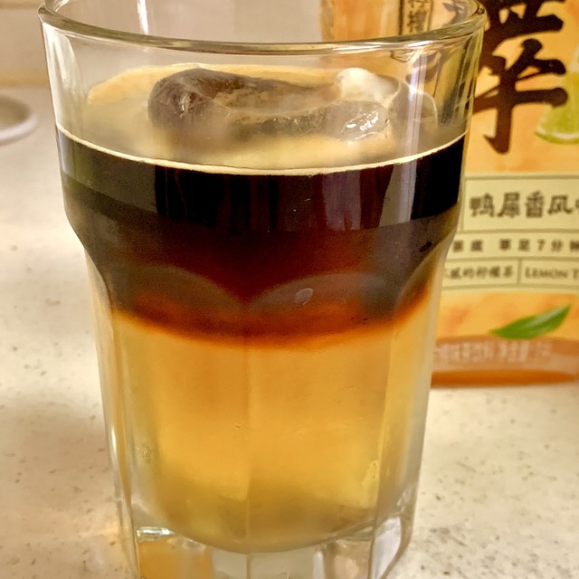 摩卡壶咖啡：柠檬鸭屎香美式咖啡