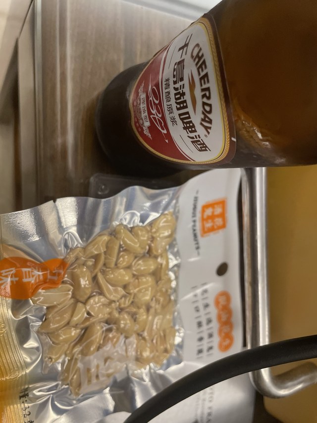 夏日必备 冰啤酒