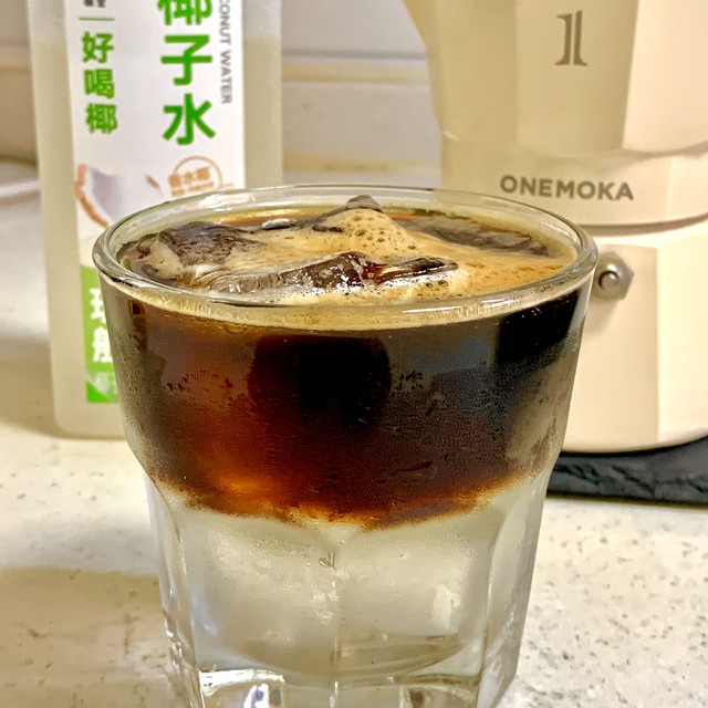 摩卡壶咖啡：味全椰青美式