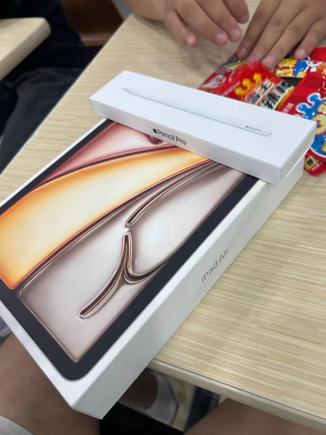 开学季必看！苹果新iPad Air 11英寸，当仁不让的学习搭档！