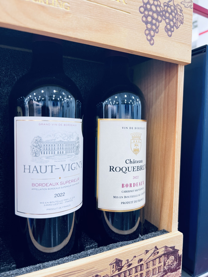 会员制仓储店红葡萄酒
