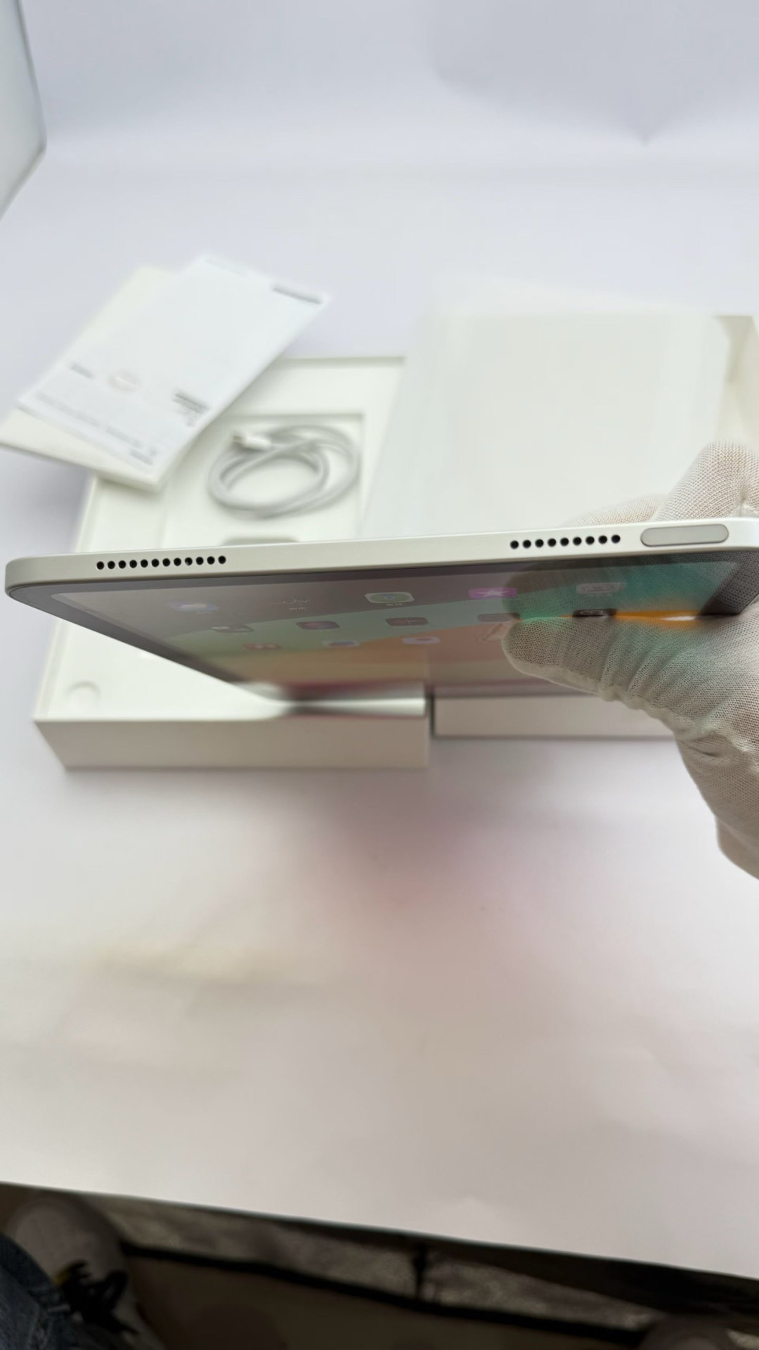 指尖上的数字围城:iPad 10如何重塑我们的科技迷思