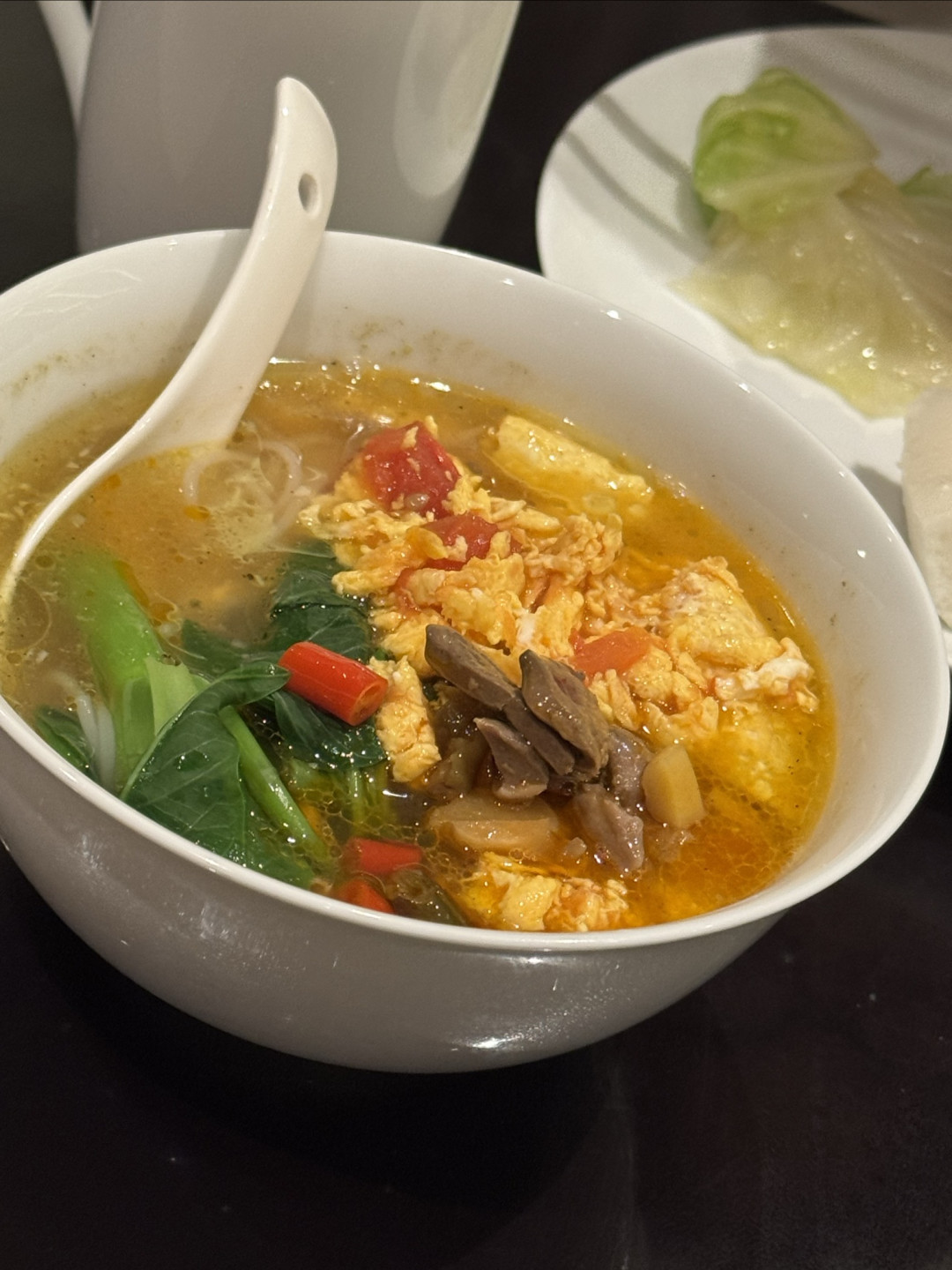 重庆|江北机场店:免费接送机+大房间+丰盛自助早餐