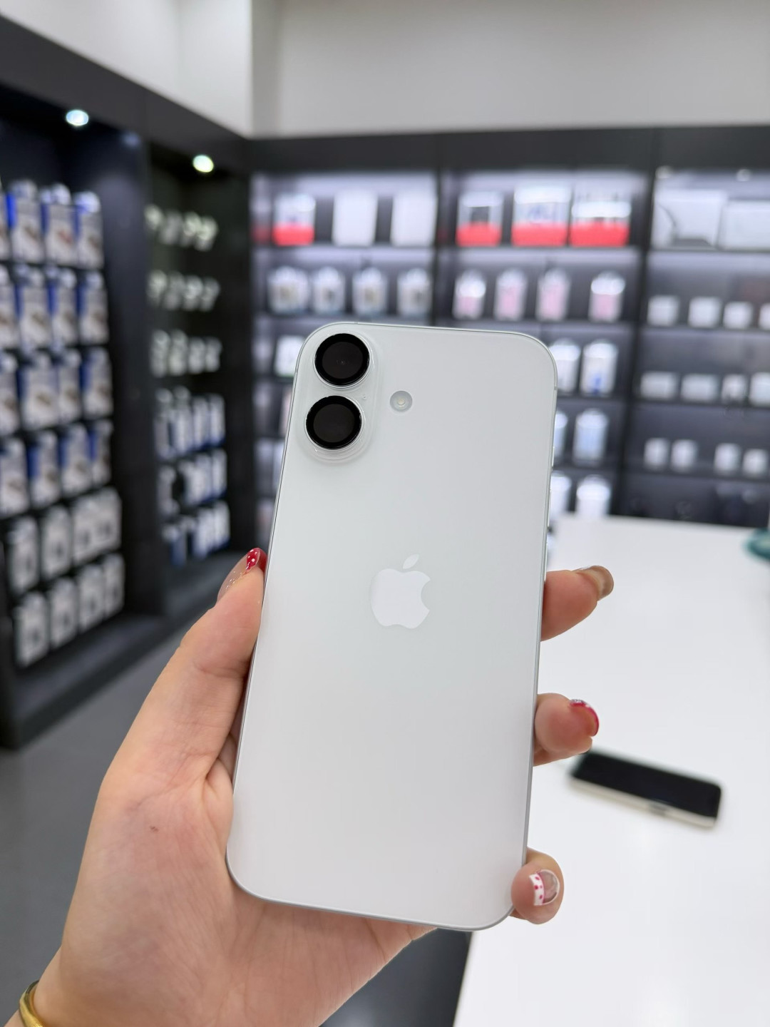 iPhone 17:技术隐于幕后