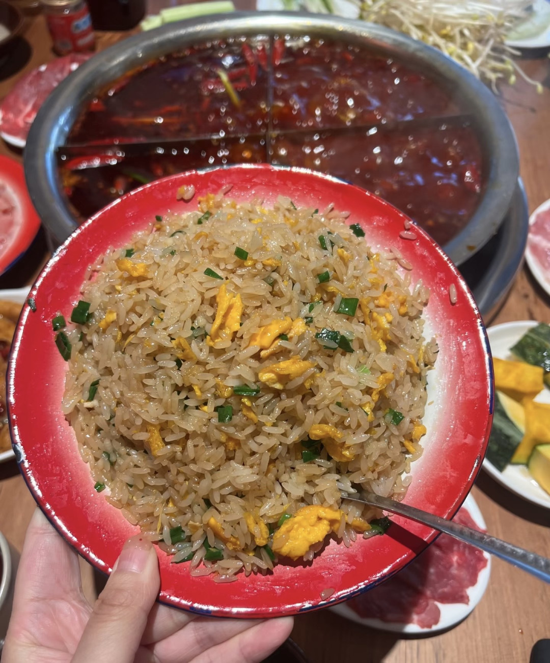 重庆火锅源流考:江畔船工点燃的麻辣革命