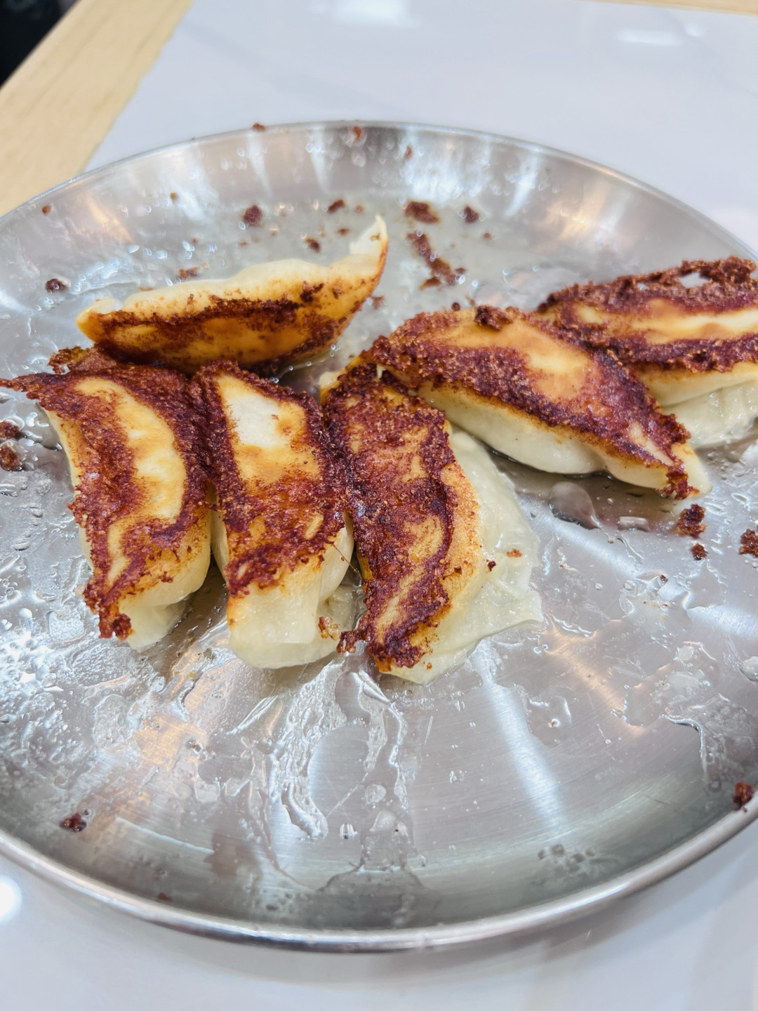 藏在街边的十八年焦香：楠哥煎饺的一口鲜脆