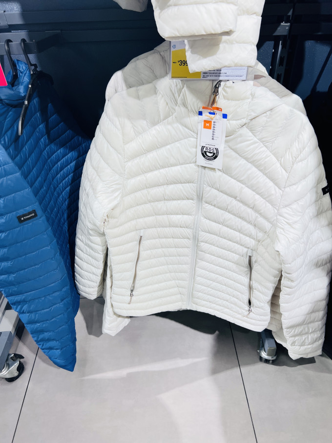 迪卡侬运动羽绒服
