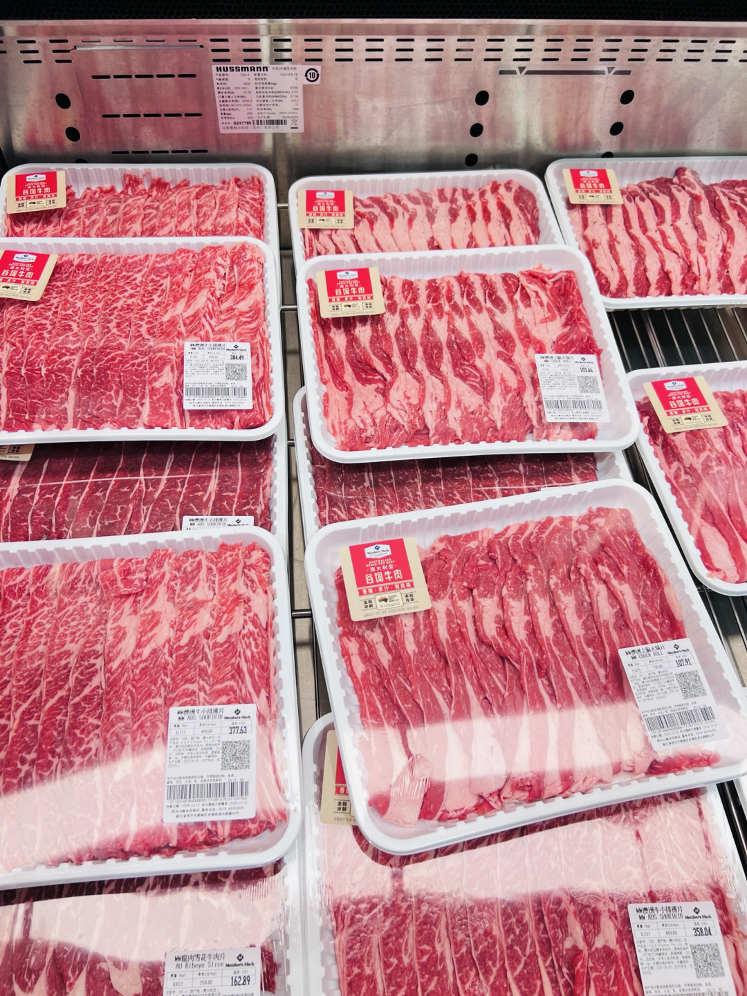 冬日雪季暖锅，一口谷饲牛肉的烟火温柔！