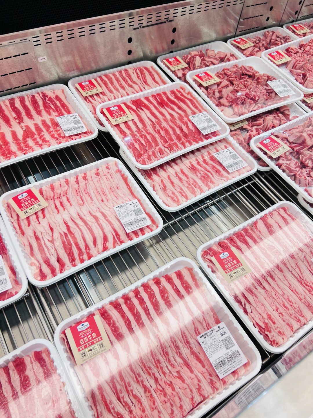 冬日雪季暖锅，一口谷饲牛肉的烟火温柔！
