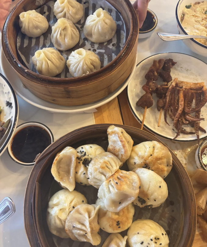 聚会餐饮