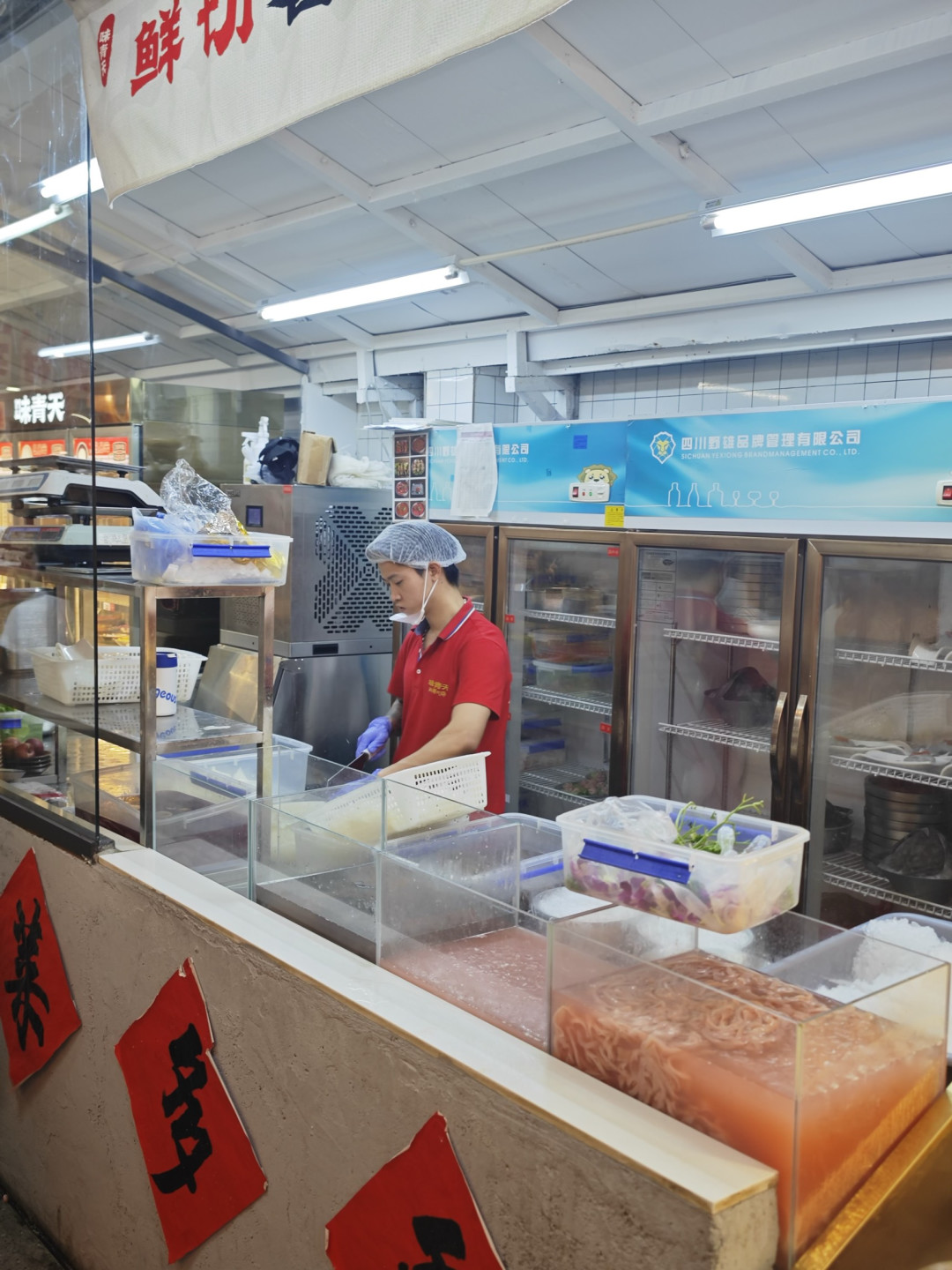 不敢想住在红牌楼附近我得胖成什么样