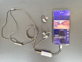 发烧级音质，可换线材，无感佩戴丨体验有线耳机西圣HiFi 1