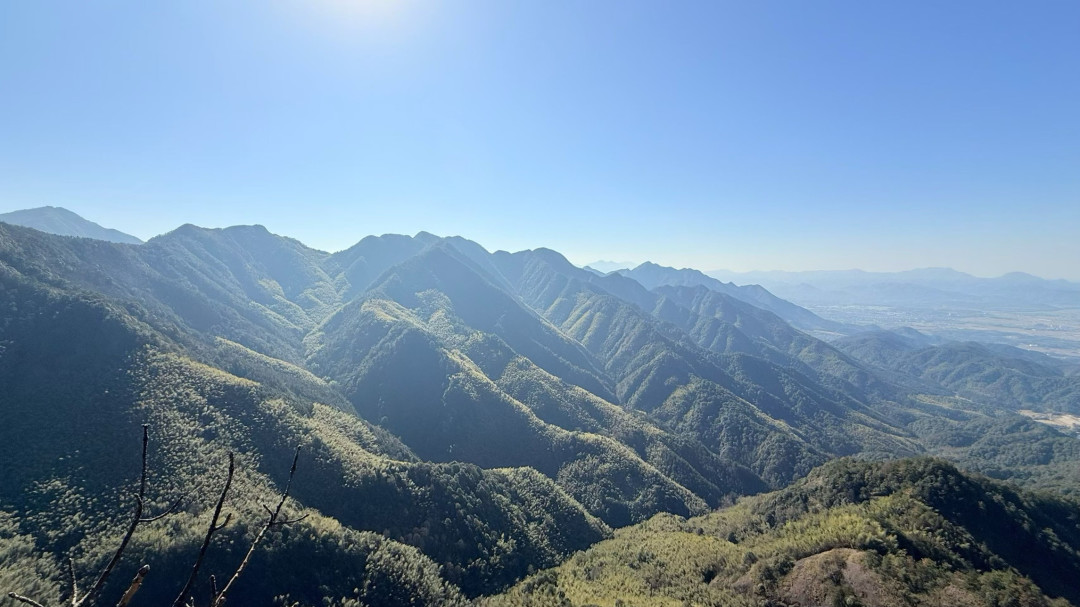 江郎山之旅：从山顶到心间