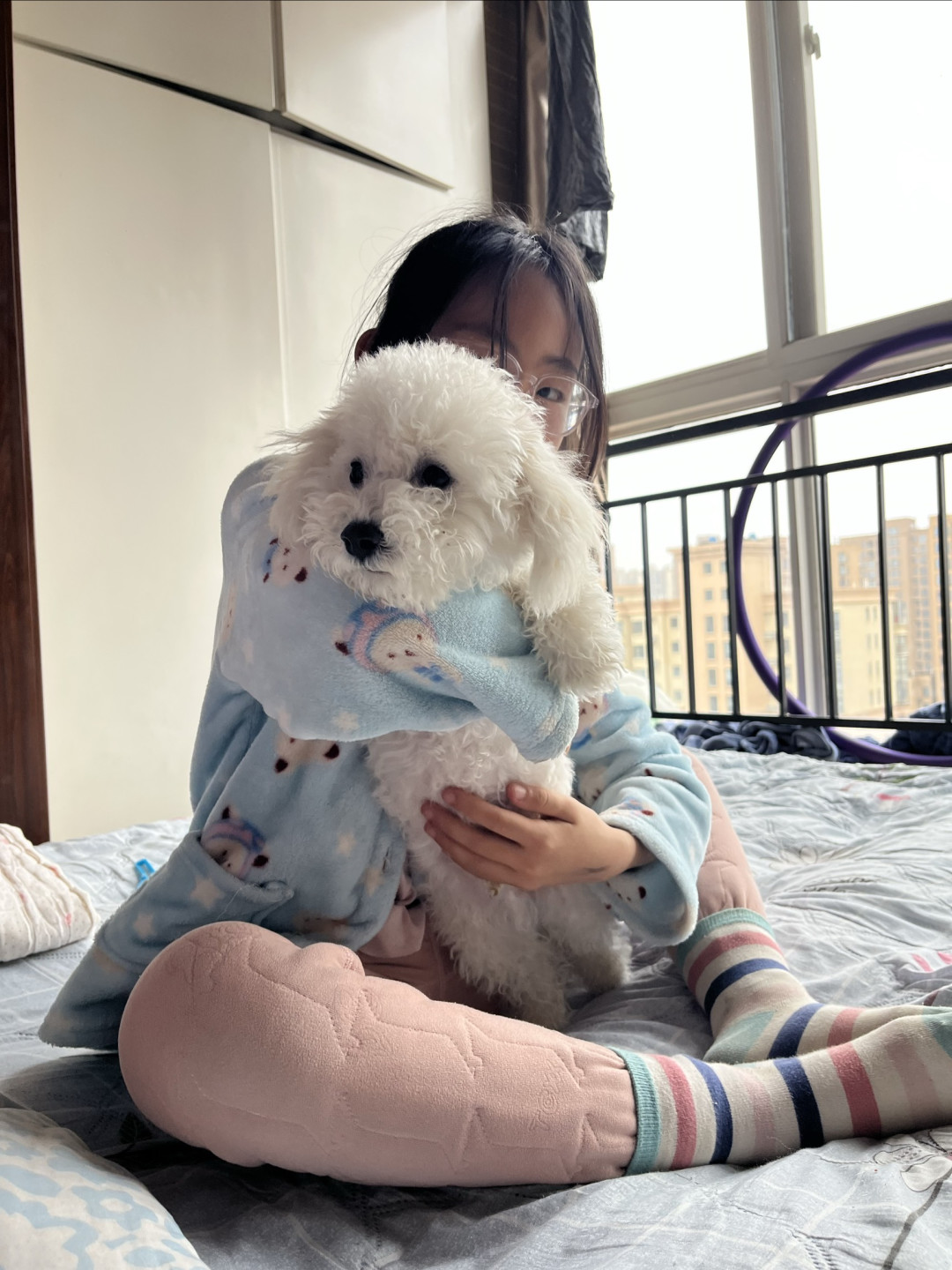 春季养宠防过敏与保暖