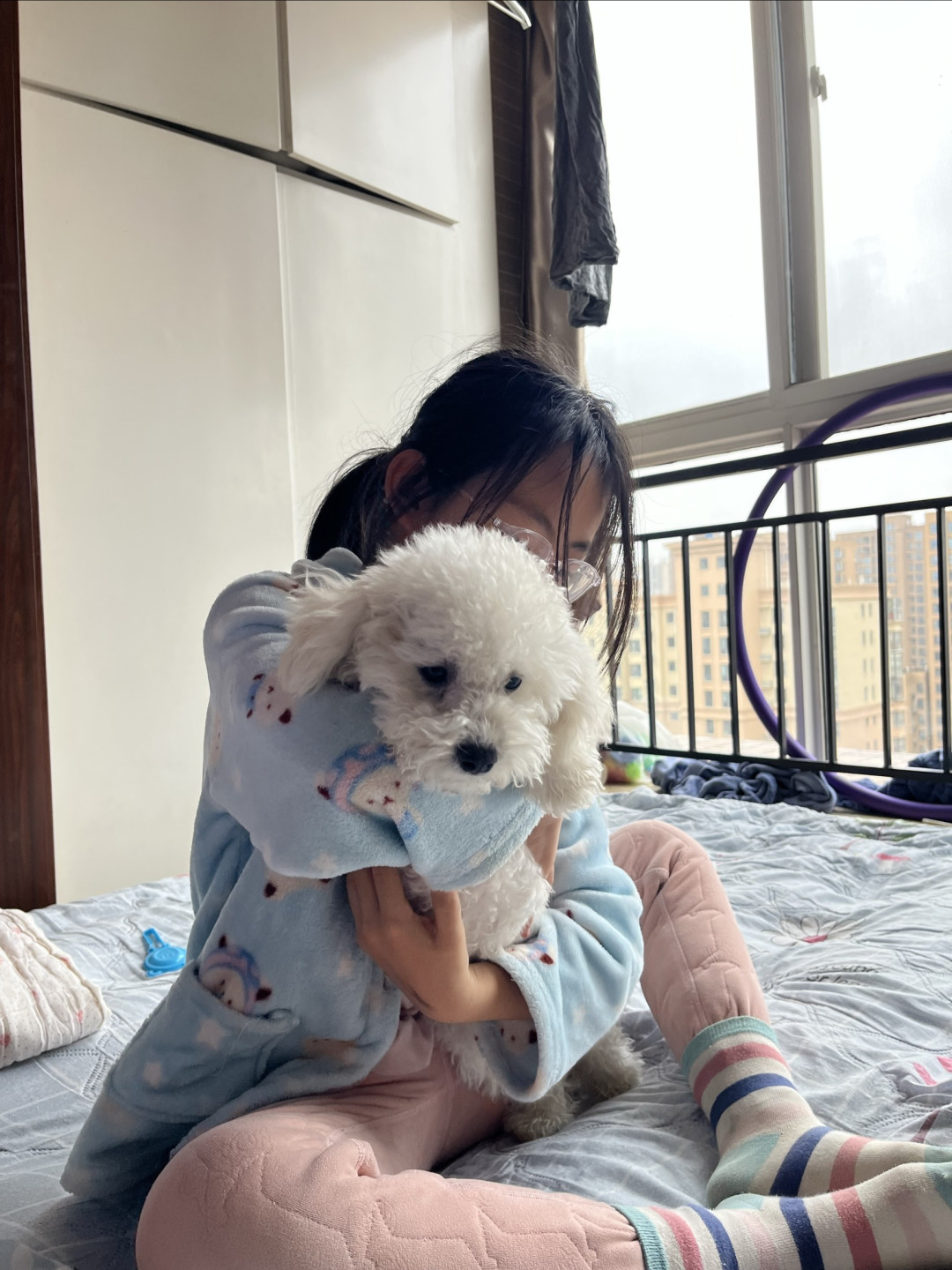 春季养宠防过敏与保暖