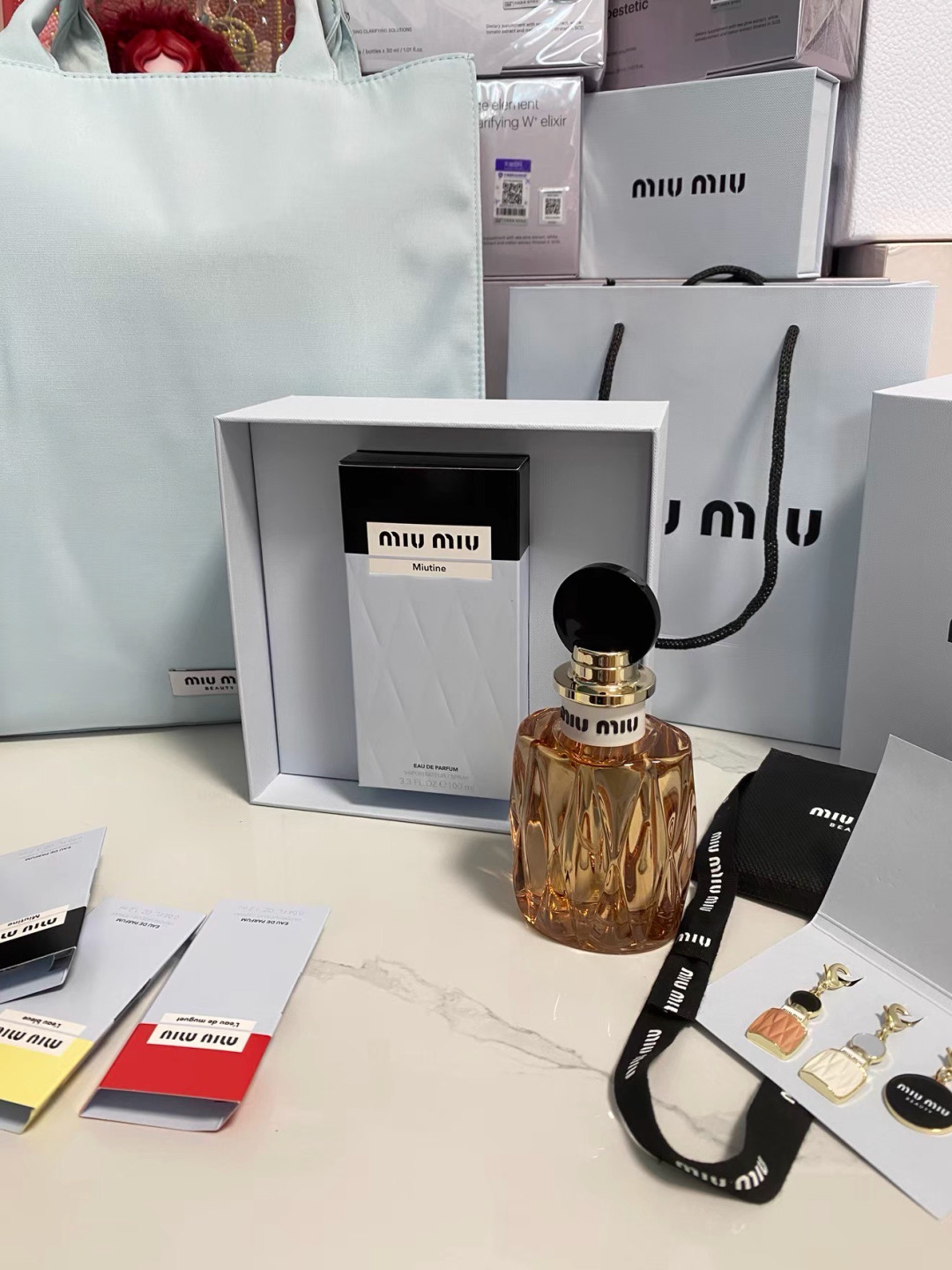 MIU MIU香水:恰到好处的惊喜
