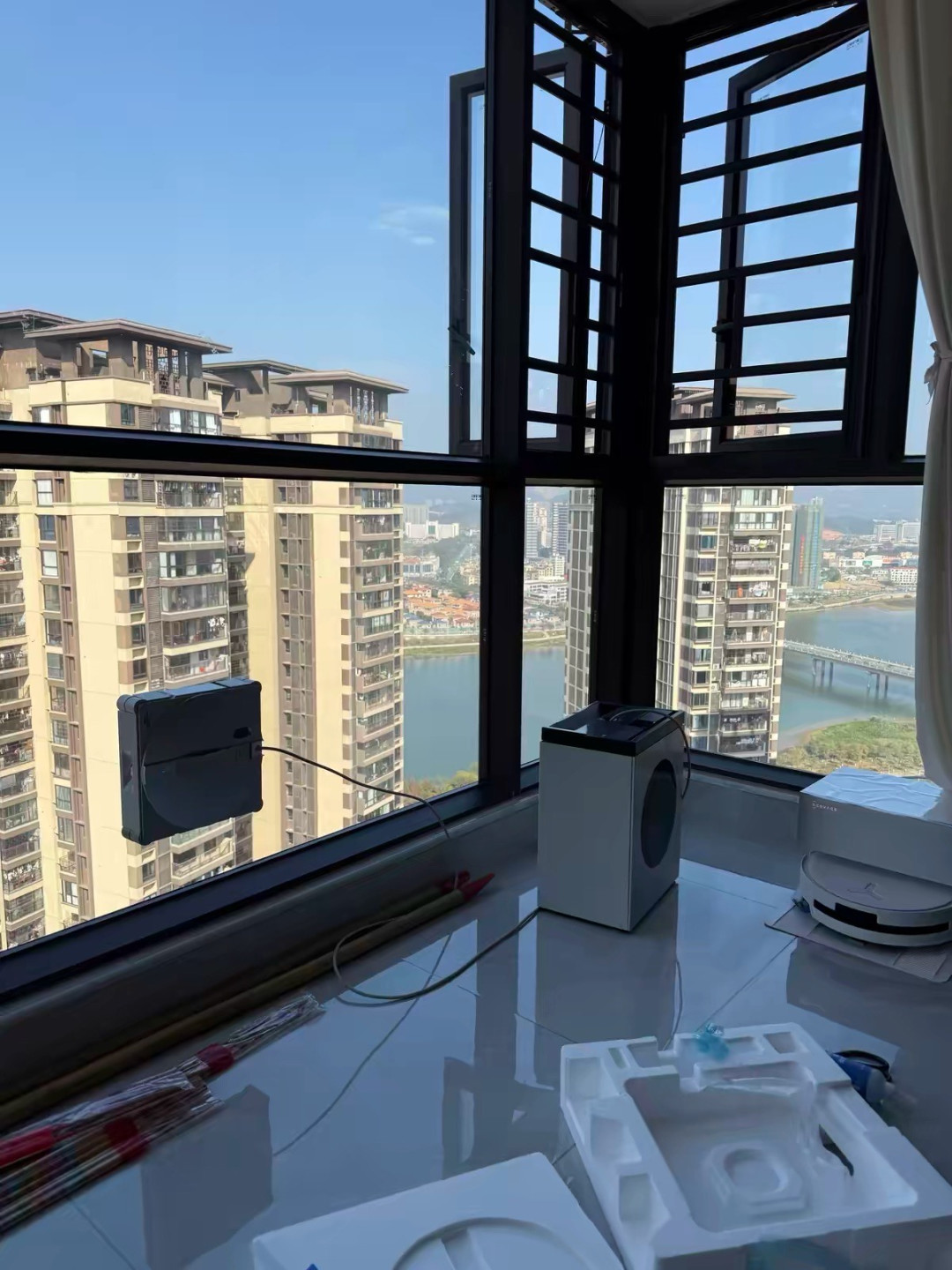 科沃斯窗宝W3测评:把“云端管家”请回家,擦窗从此不费力