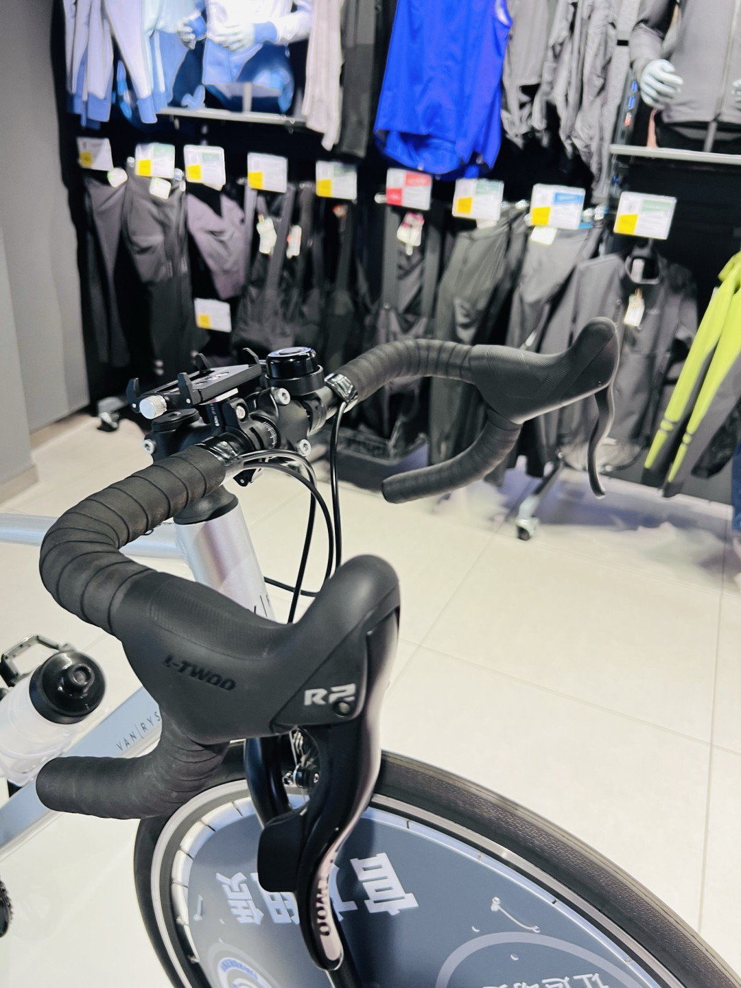 迪卡侬VAN RYSEL公路车：1500元档，新手进阶的骑行宝藏