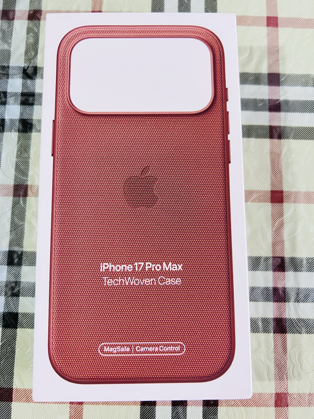 iPhone 17 Pro Max精织斜纹保护壳:闭眼放心入的旗舰机专属守护