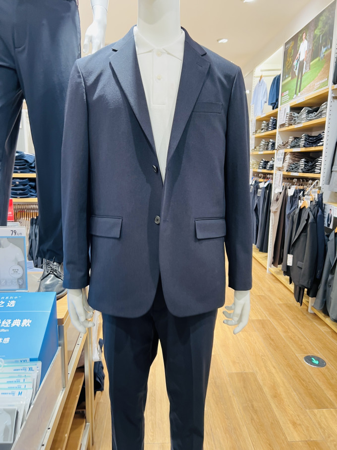 优衣库男士西服