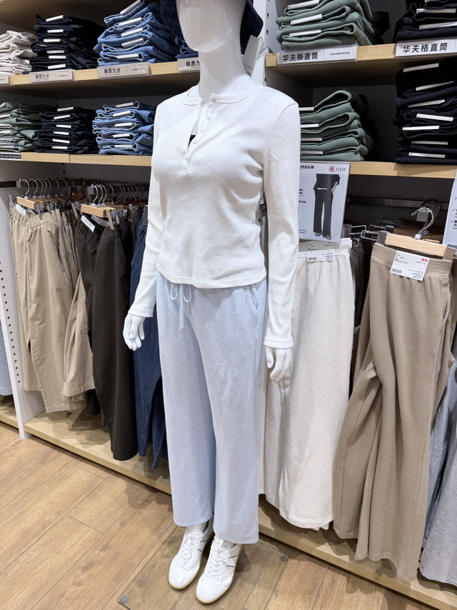 优衣库春日松弛感穿搭