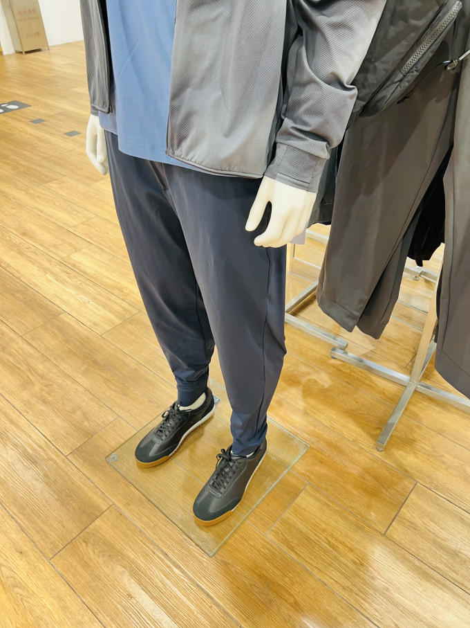 优衣库女士短外套