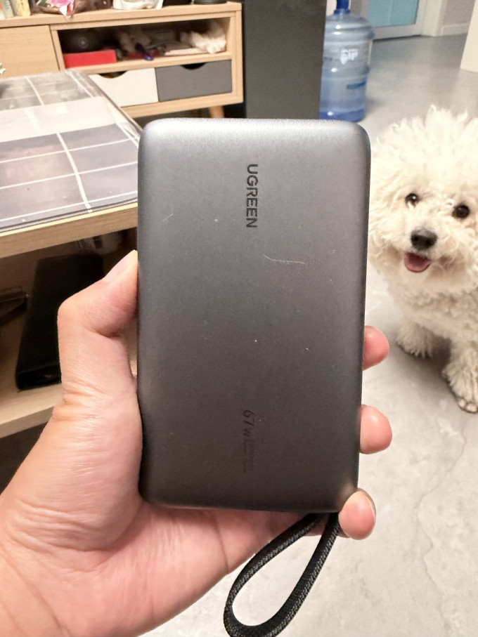 绿联移动电源