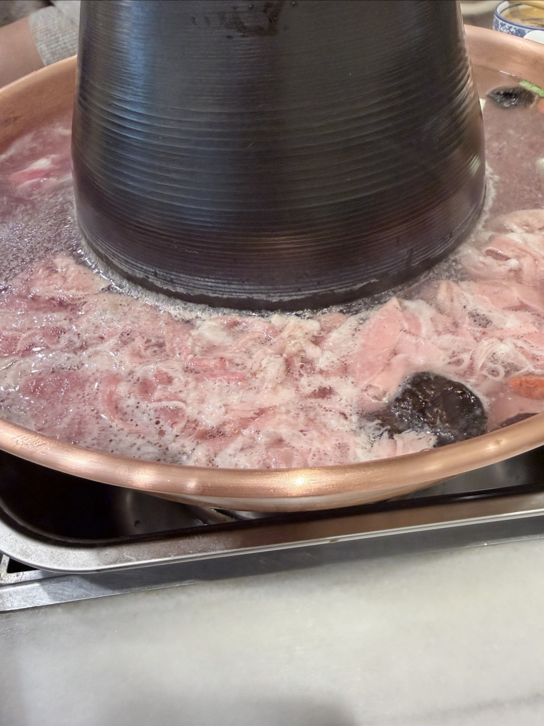 北京涮肉天花板：满恒记，一口入魂的老北京炭火铜锅