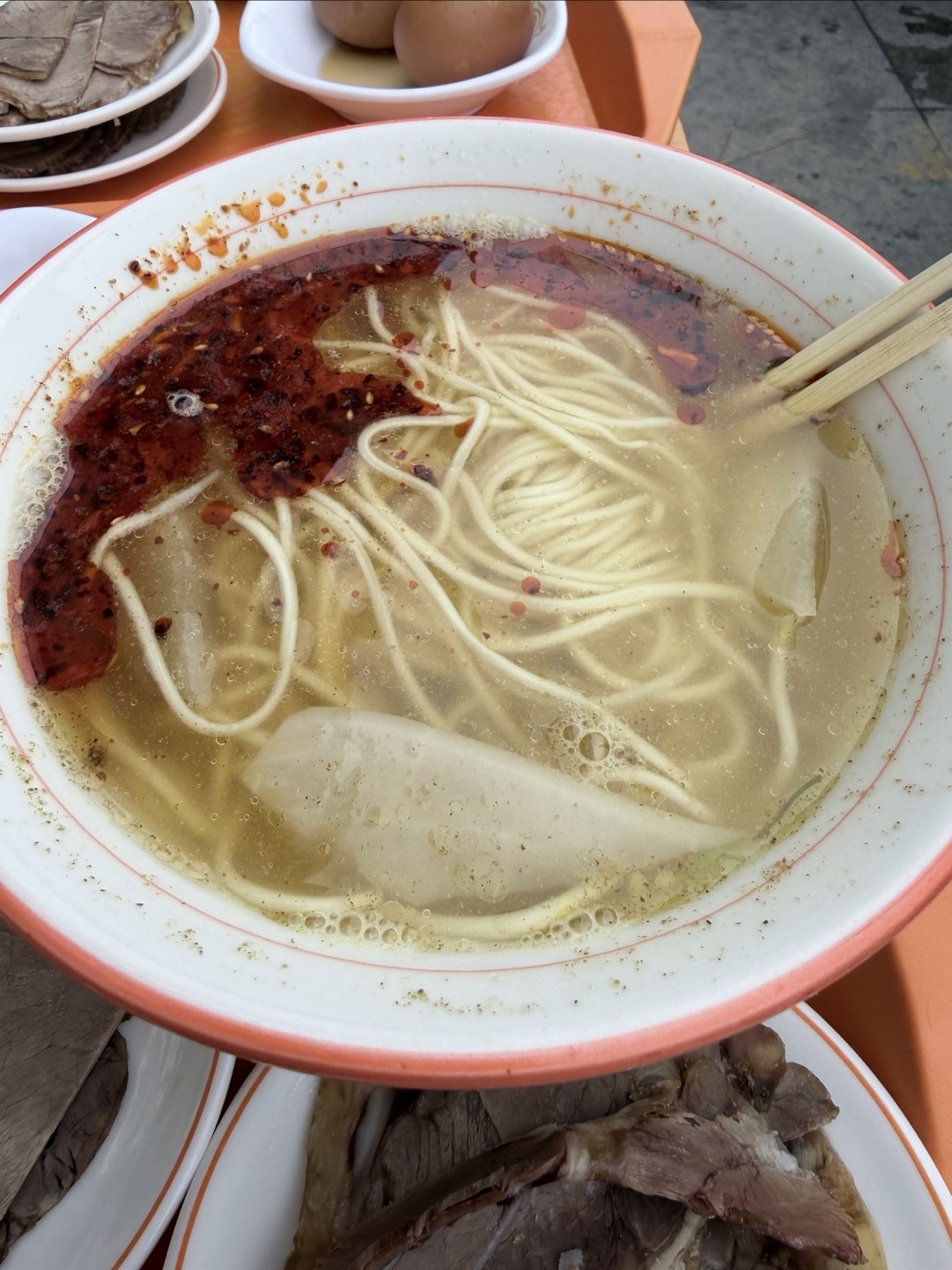 一碗牛肉面,读懂兰州城,有点正宗的兰州牛肉面