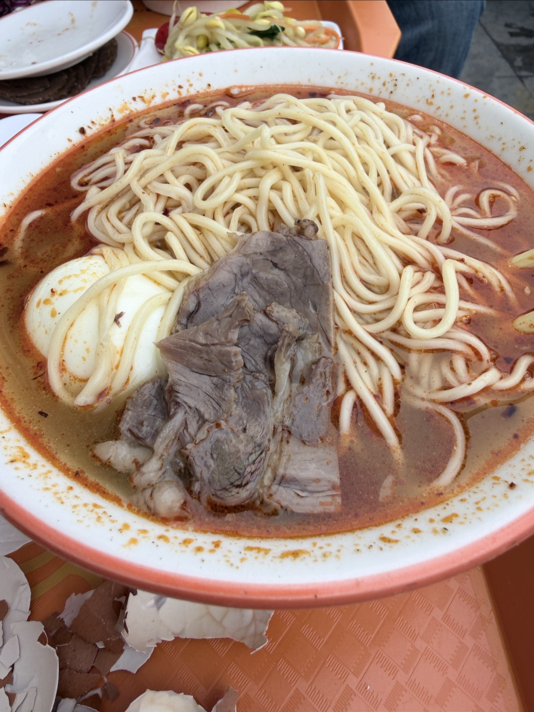 一碗牛肉面,读懂兰州城,有点正宗的兰州牛肉面