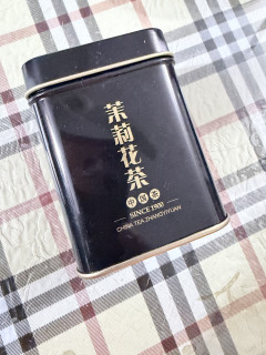 日常喝茶的稳妥之选，张一元茉莉花茶太懂中式茶香