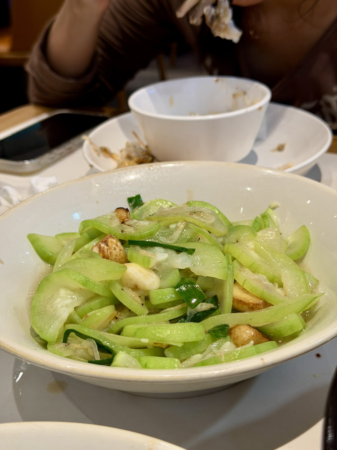 聚会餐饮