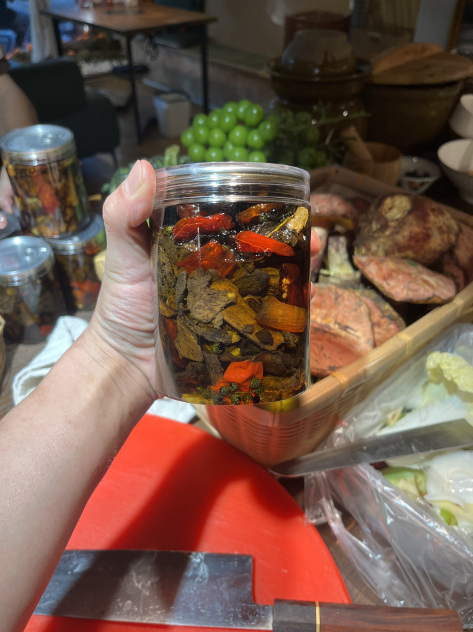 聚会餐饮