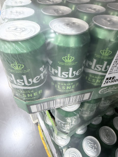 夏日清爽标配，整箱嘉士伯皮尔森啤酒