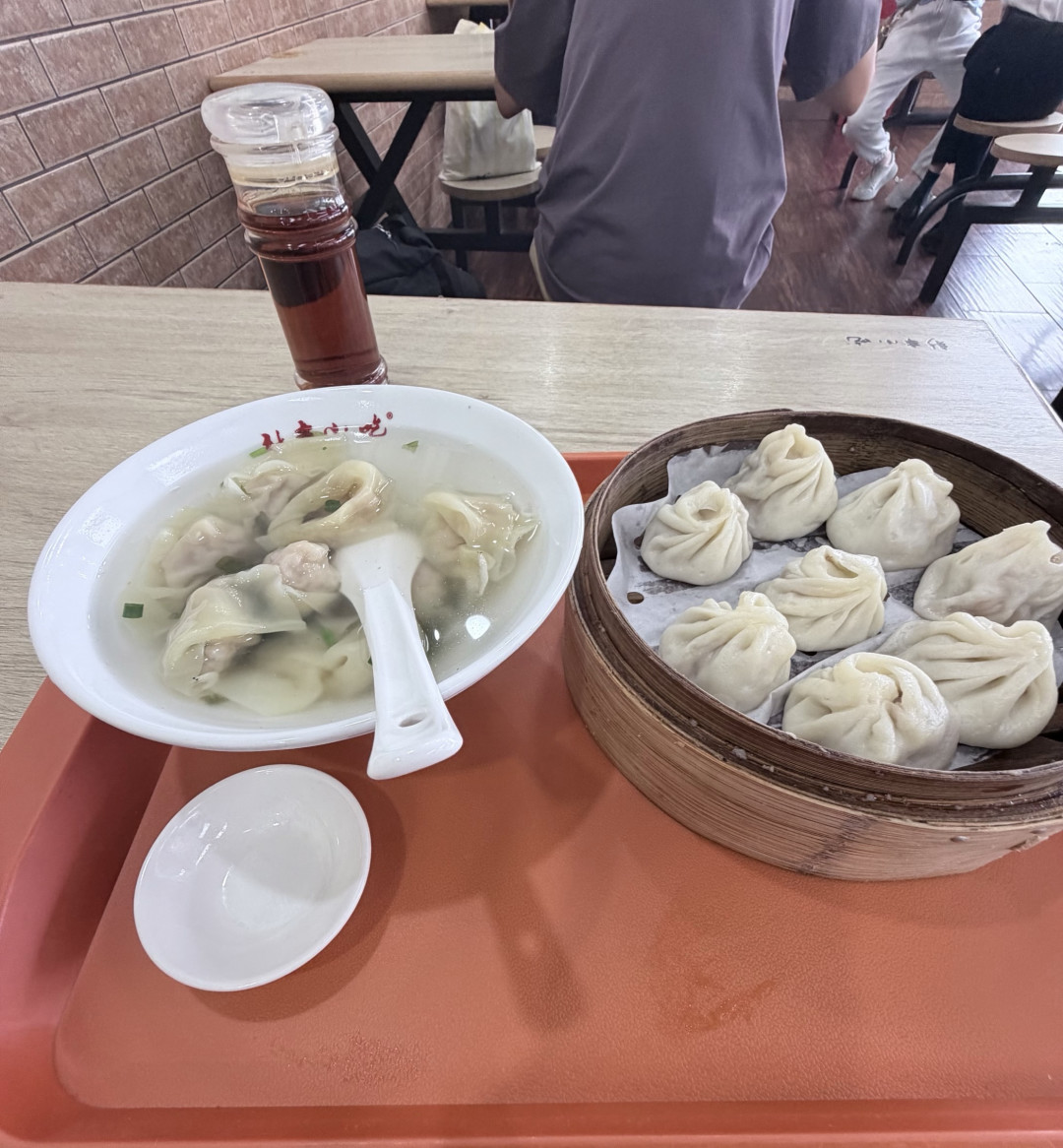 秋日清晨的丰盛早餐,是最熨帖的暖意