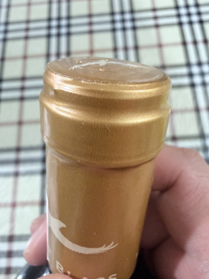纷赋红葡萄酒