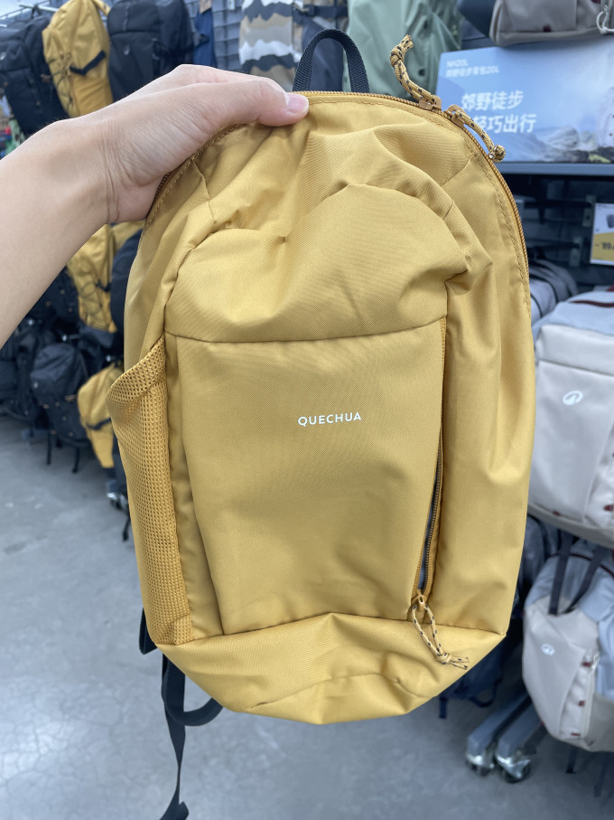 迪卡侬旅行背包