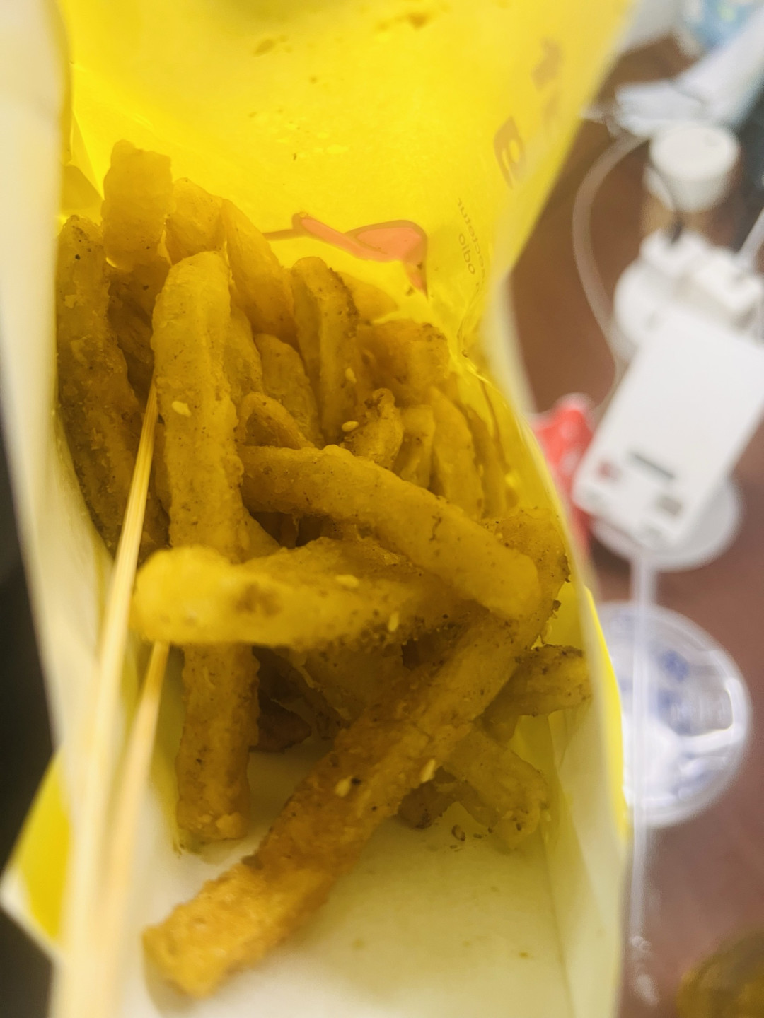 最佳？实测“东方树叶+牛奶+冰”网红喝法，这杯低卡奶茶有点东西