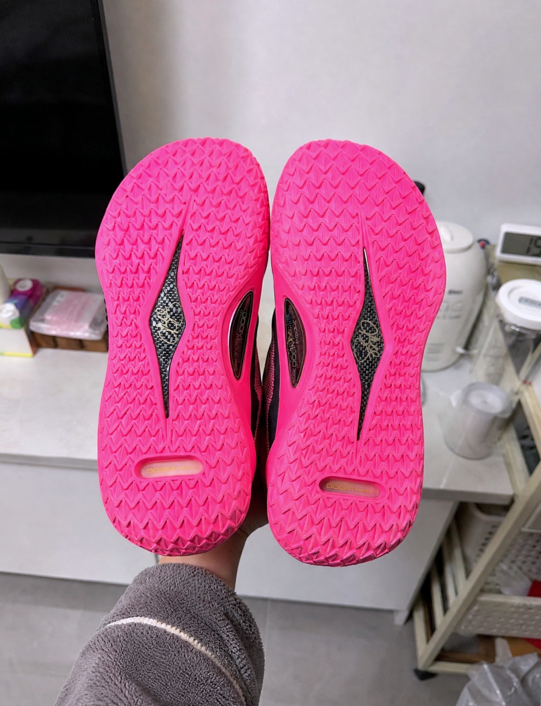 外底颜色有色差,懂行的大佬来一下🔍👟