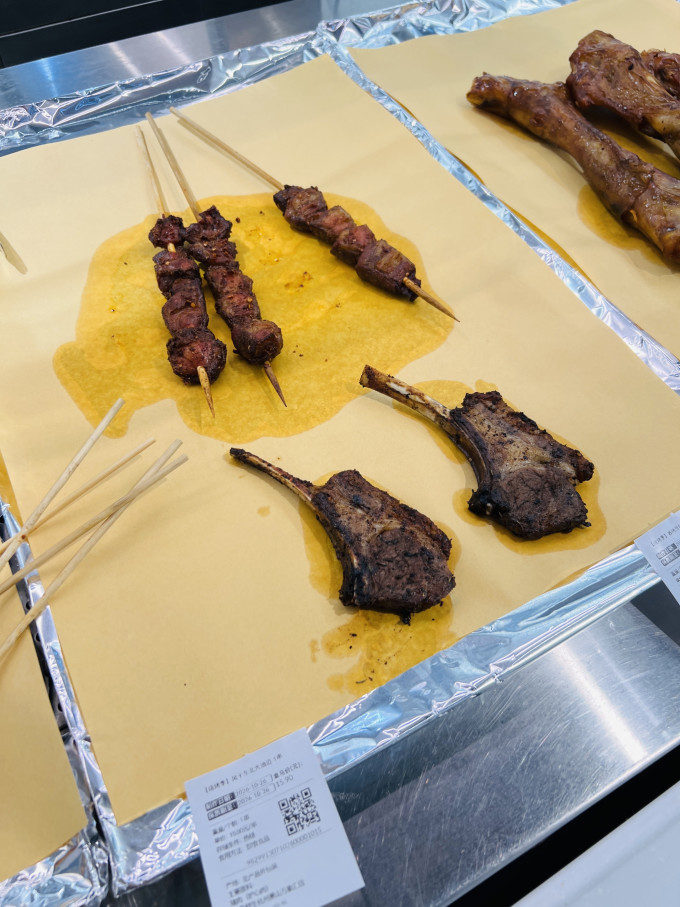 聚会餐饮