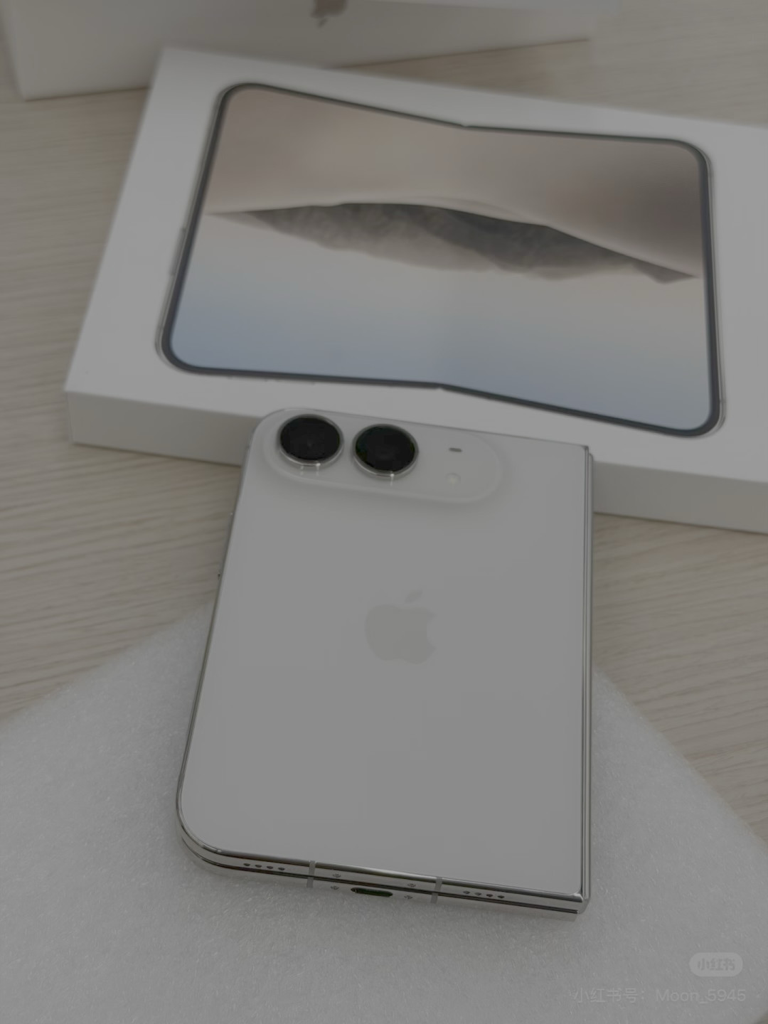 苹果首款折叠iPhone Duo首发实测｜颜值质感双在线